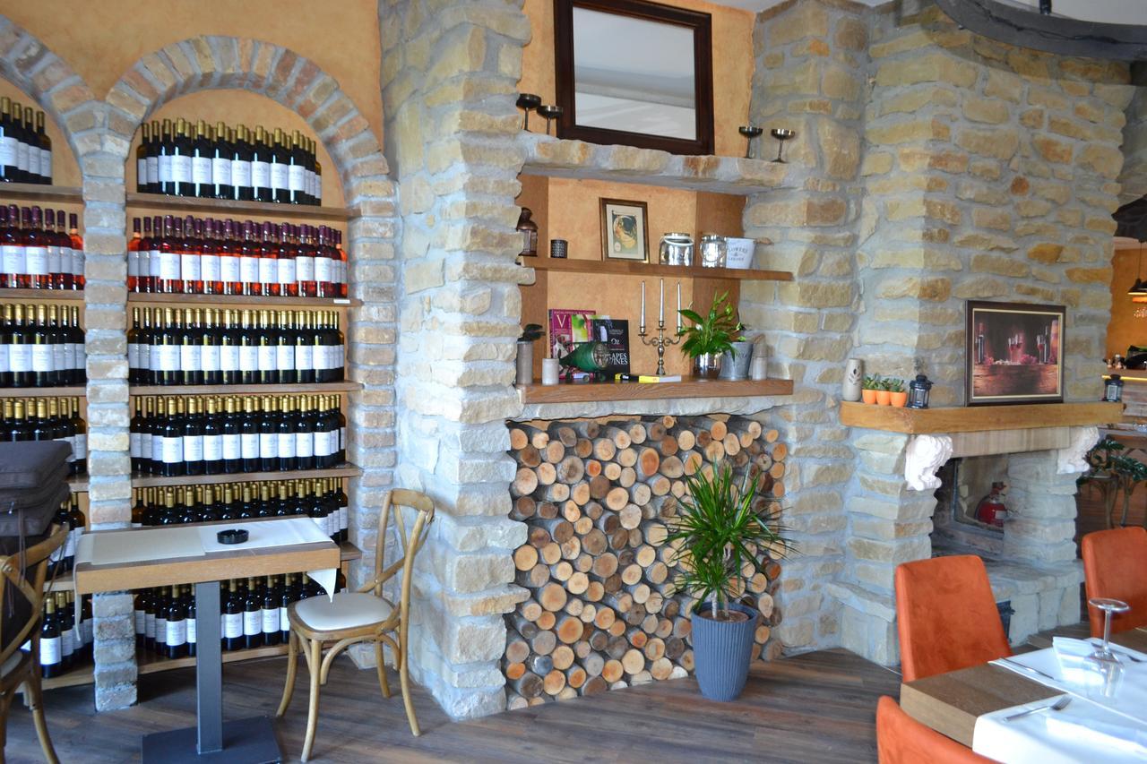 Garni Hotel Chicha - Winery Skrbic 베오그라드 외부 사진